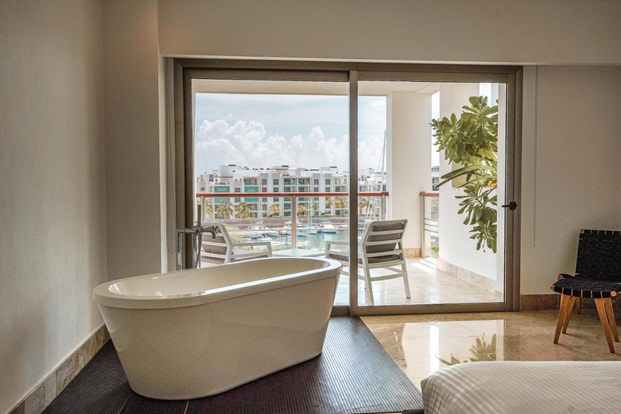 La Amada Condo With Marina View Cancún Eksteriør billede