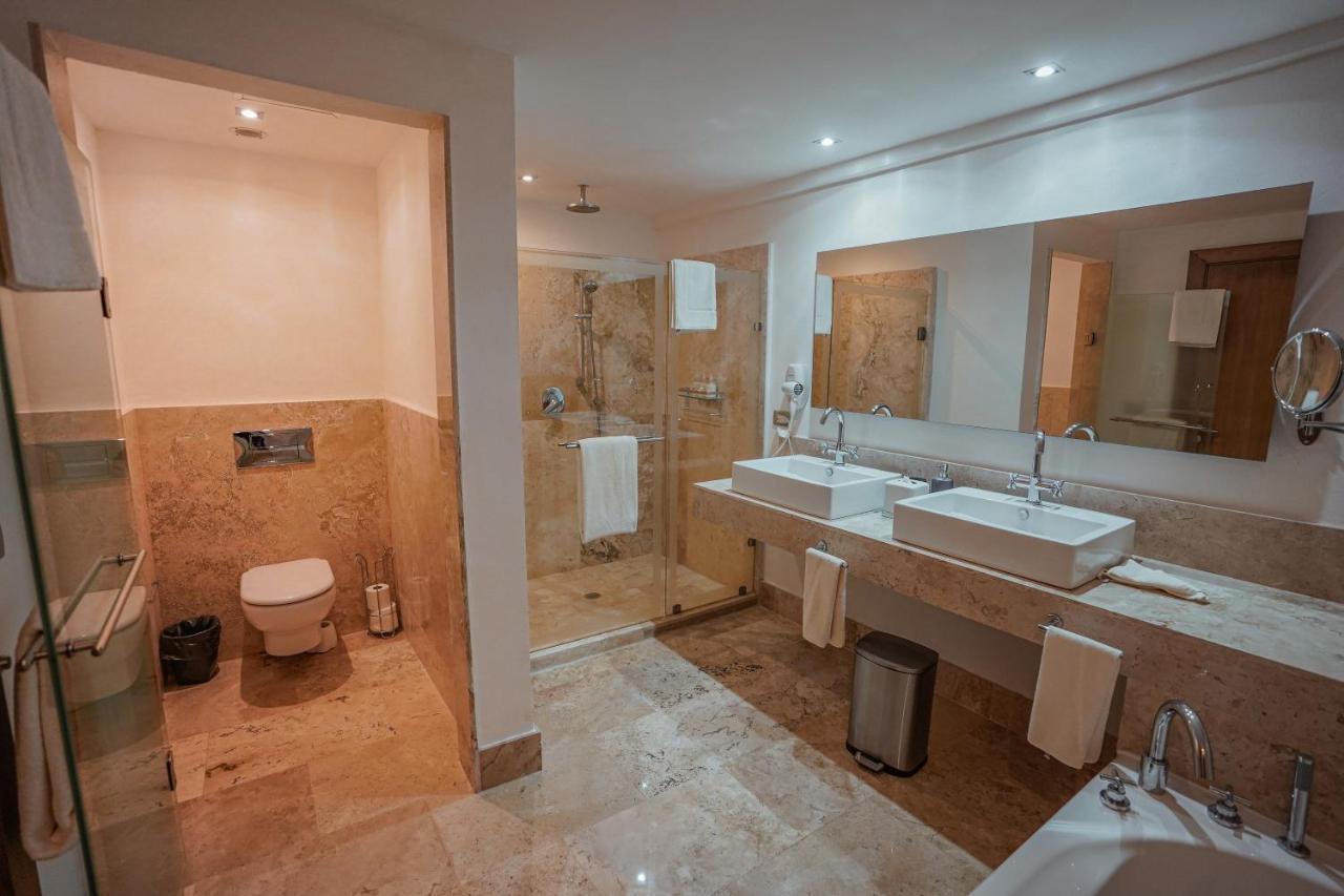 La Amada Condo With Marina View Cancún Eksteriør billede